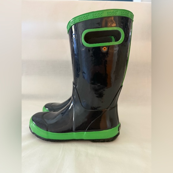 BOGS Navy and Green Rain Boots Kids Size 1 - Picture 5 of 8